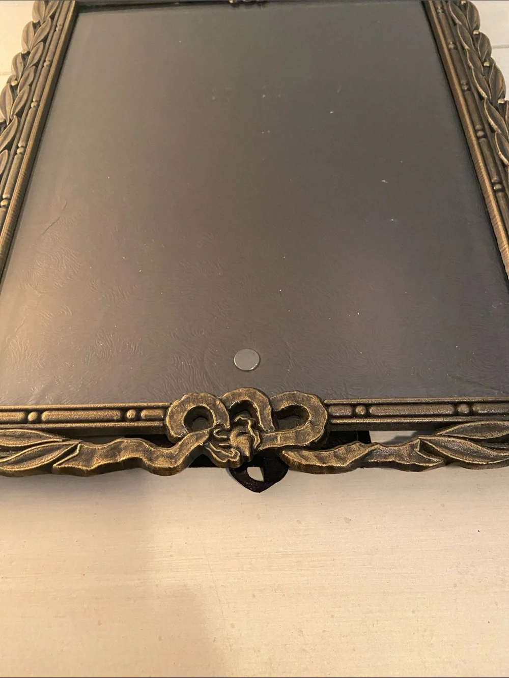 Vintage Ornate Gold Laurel Leaf Brass Tone Photo Picture Frame 8”X10” Classic